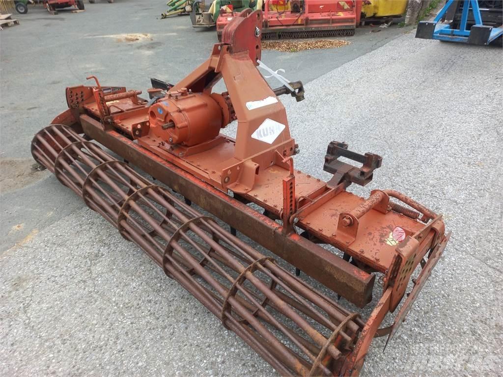 Kuhn HR 302 M 圓盤耙