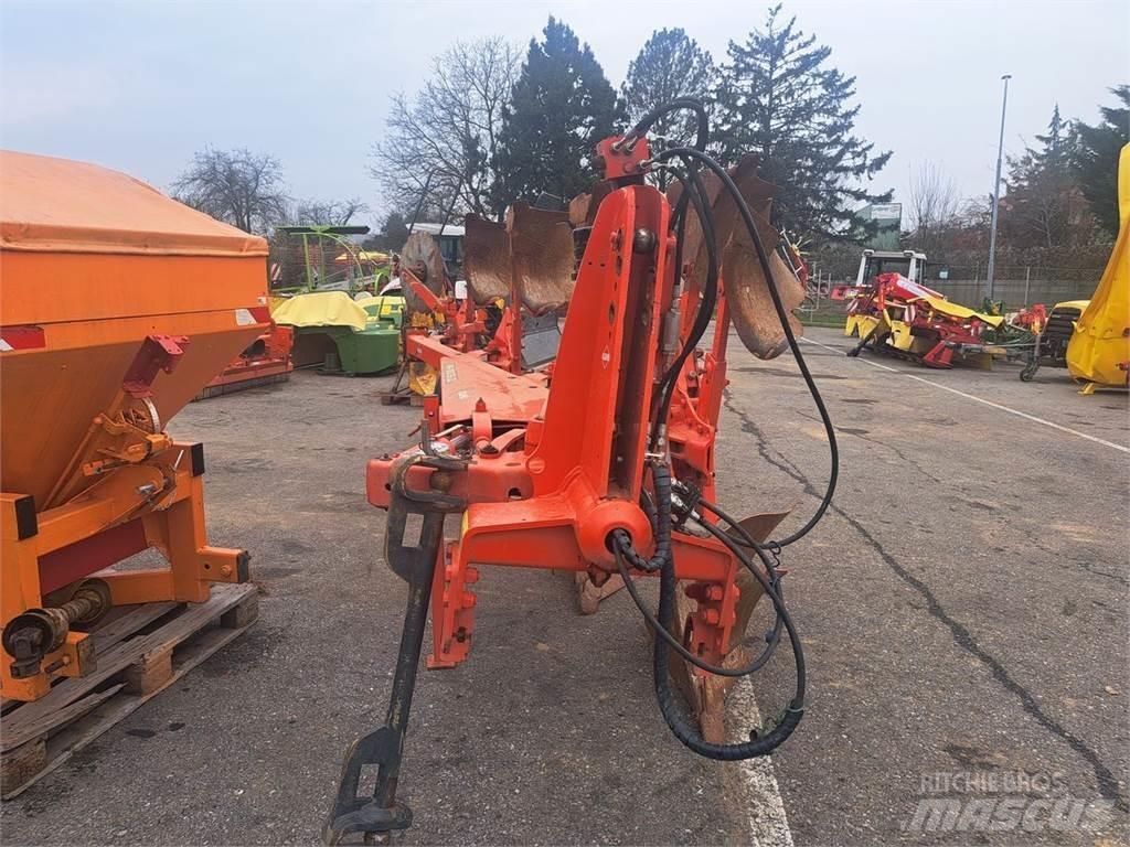Kuhn Varimaster 123 傳統犁