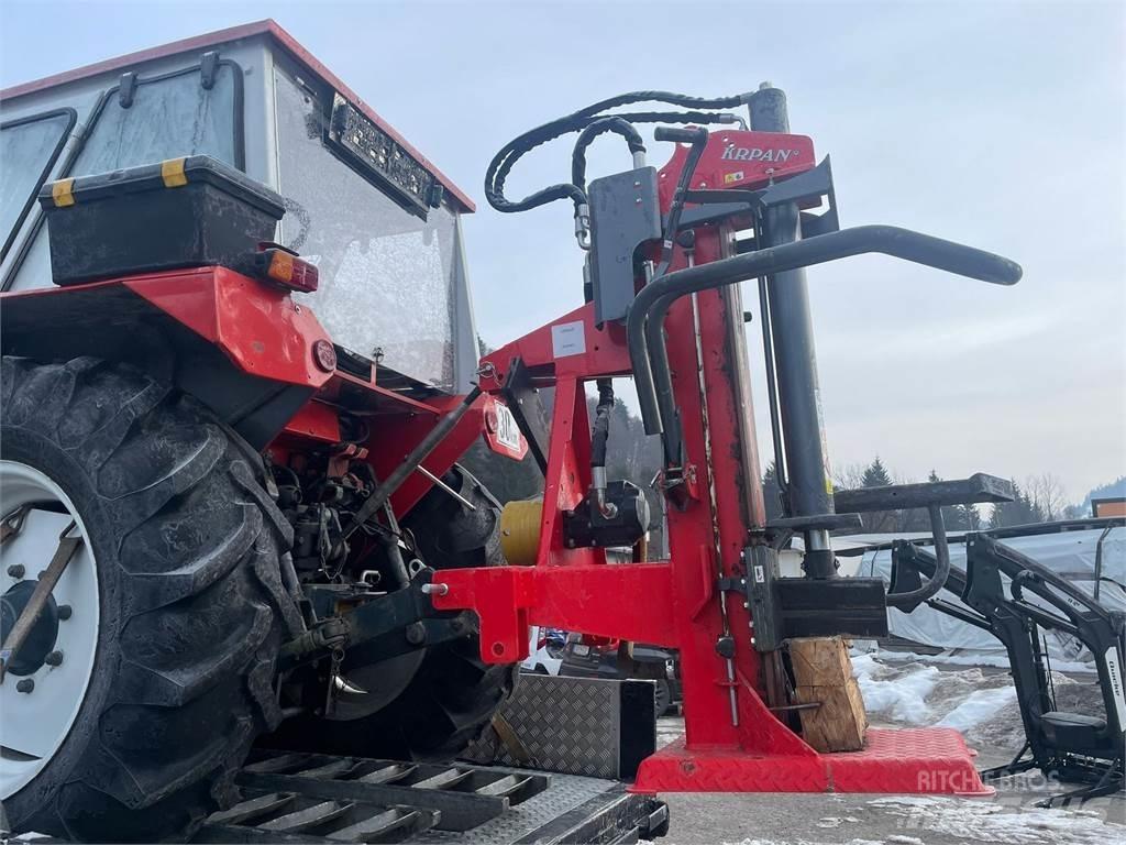 Lindner 1600 A 曳引機