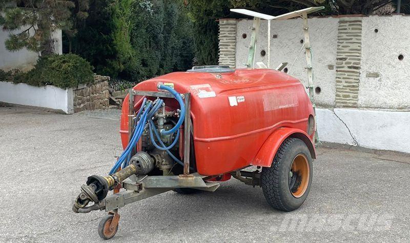 Lochmann RP 10/32 牽引式噴霧機