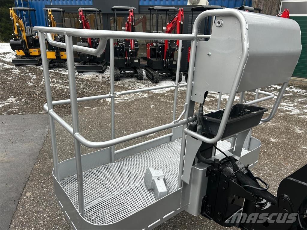 Manitou 160 ATJ 曲臂高空作業車