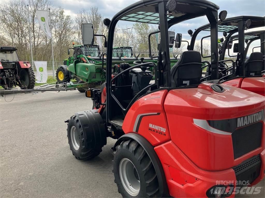 Manitou MLA 3-25 前端裝載機和挖掘機