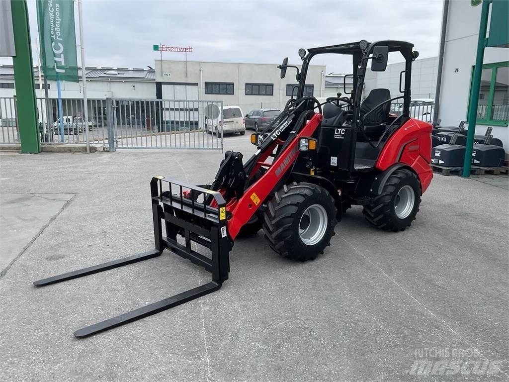 Manitou MLA 3-25 H 前端裝載機和挖掘機