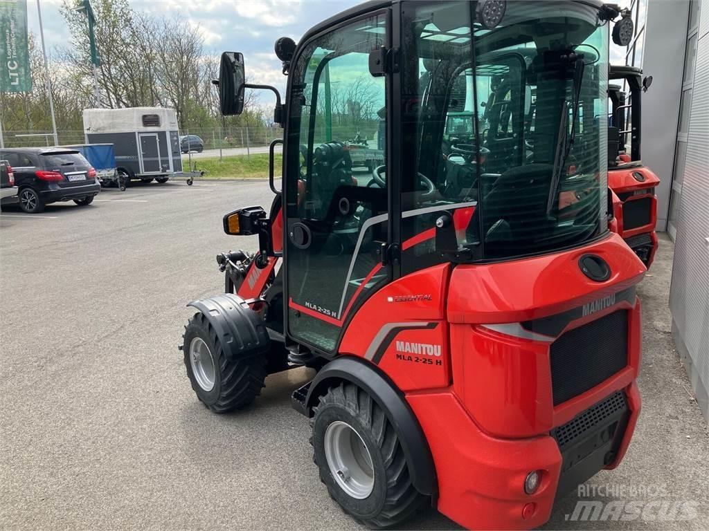 Manitou MLA2-25 前端裝載機和挖掘機