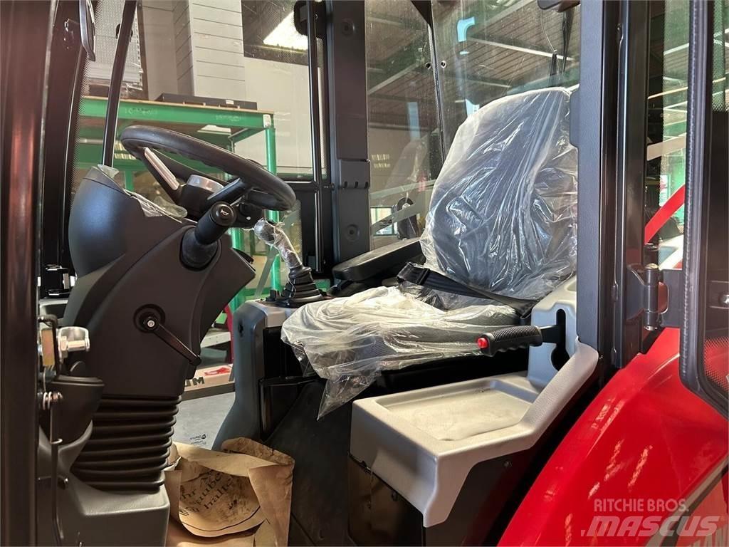 Manitou MLA5-50 前端裝載機和挖掘機