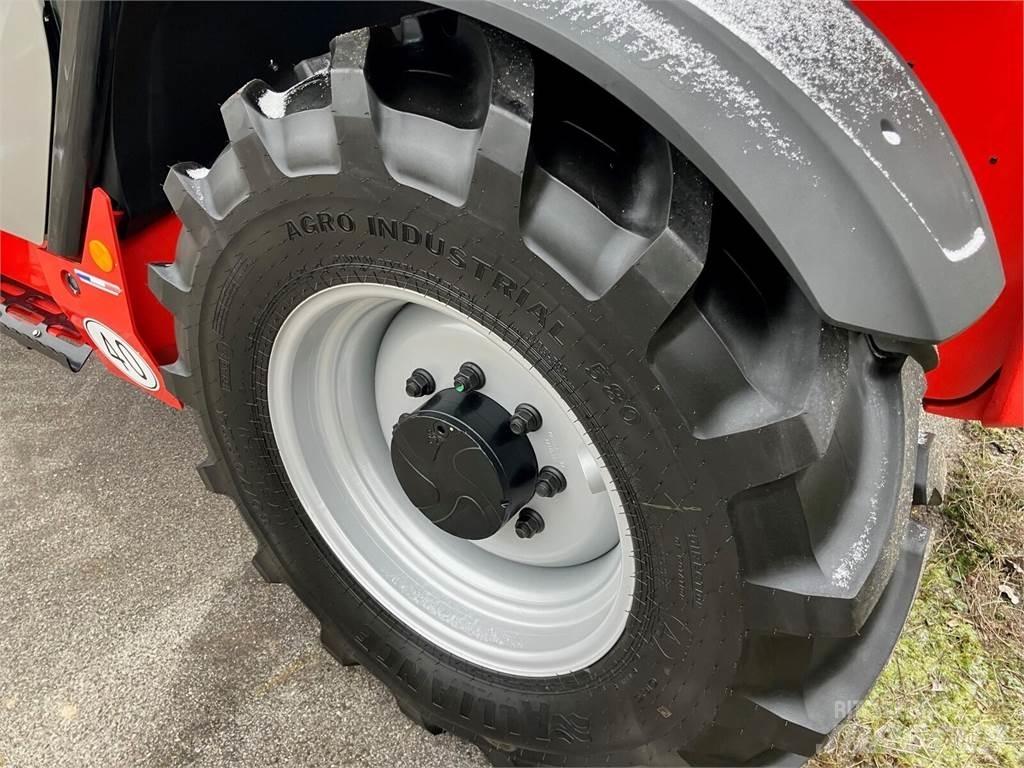 Manitou MLT741 伸縮臂操作車