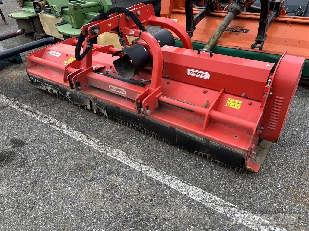 Maschio Bisonte 280 莖葉去葉機