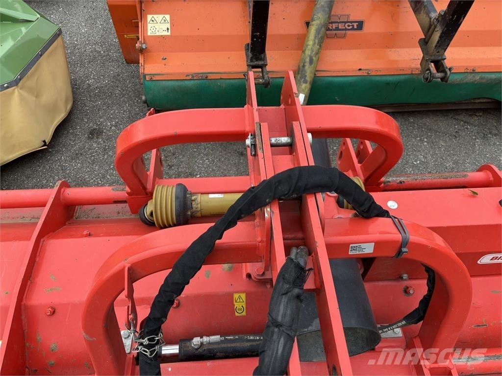Maschio Bisonte 280 莖葉去葉機