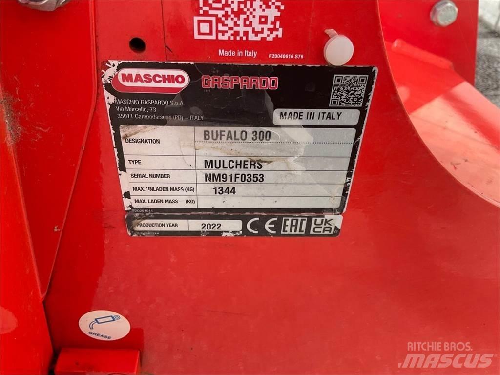 Maschio Bufalo 300 莖葉去葉機