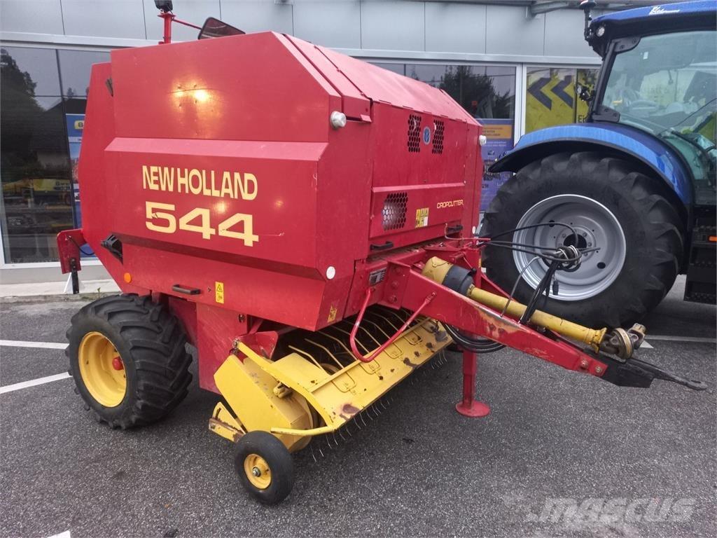 New Holland BR 544 圓型牧草打包機