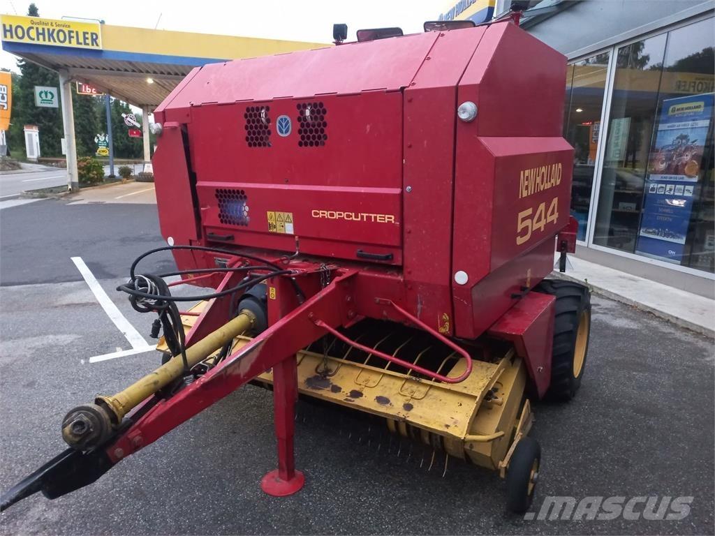 New Holland BR 544 圓型牧草打包機