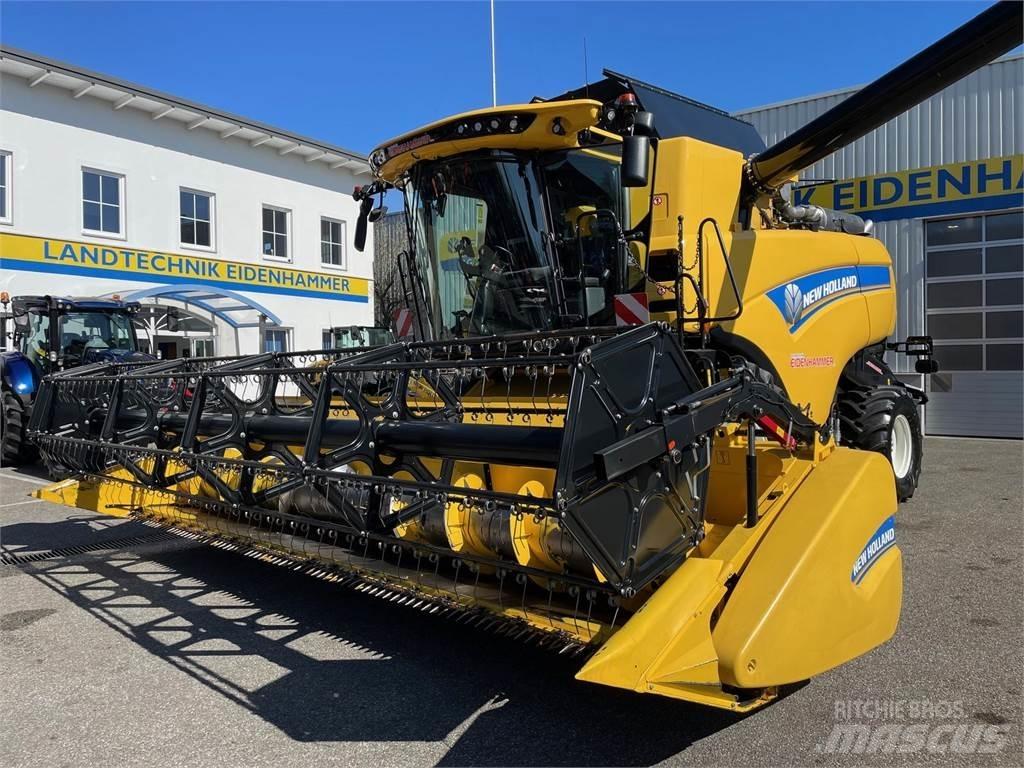 New Holland CX 7.90 聯合收穫機