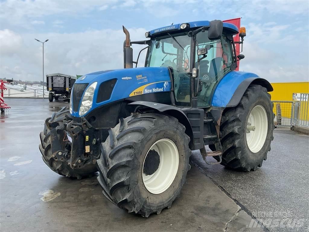 New Holland T7050 曳引機