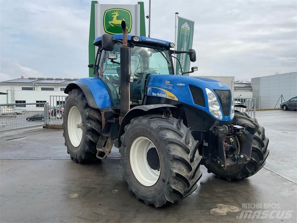 New Holland T7050 曳引機