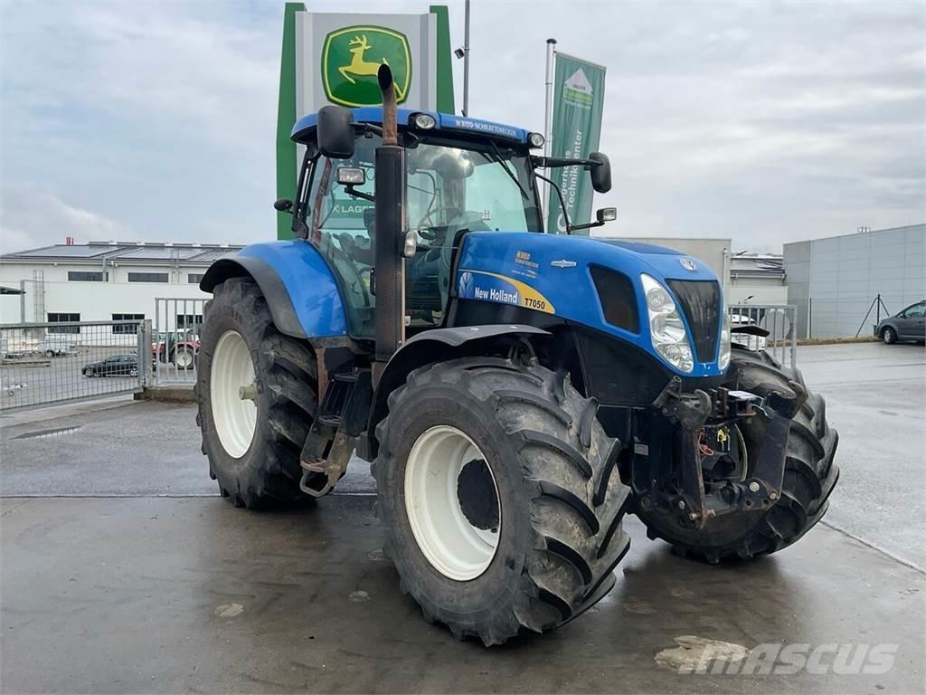 New Holland T7050 曳引機