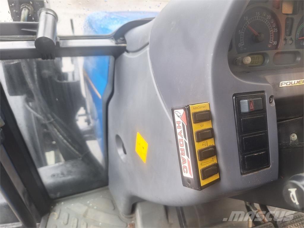 New Holland TL 70 曳引機