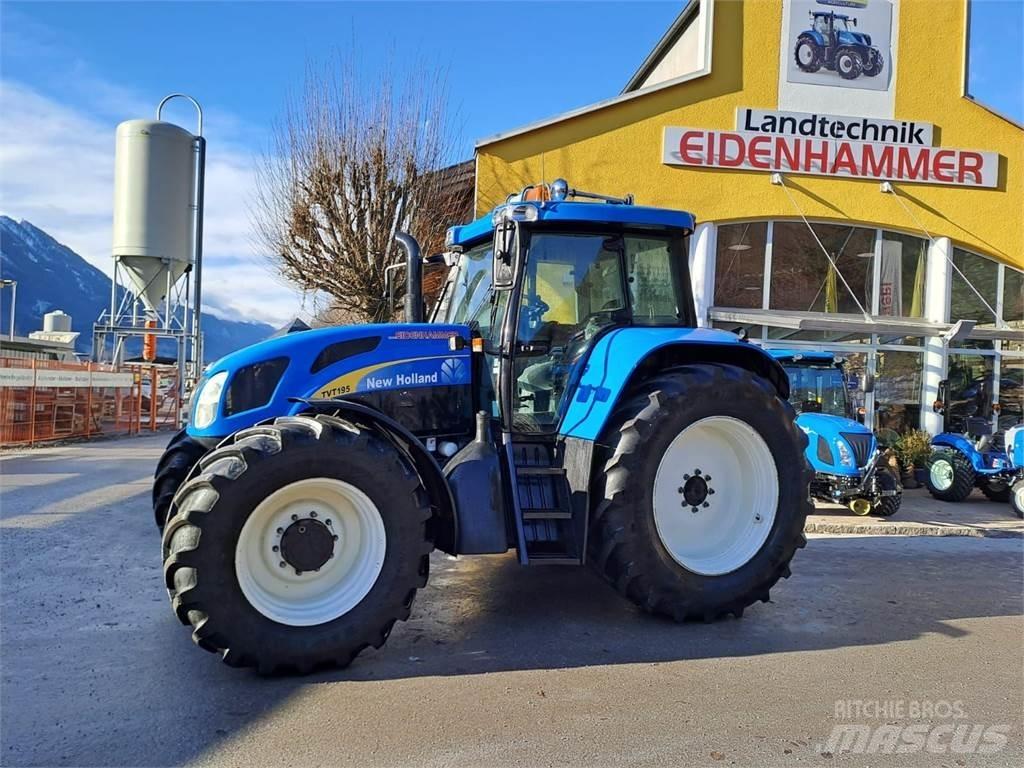 New Holland TVT 190 曳引機