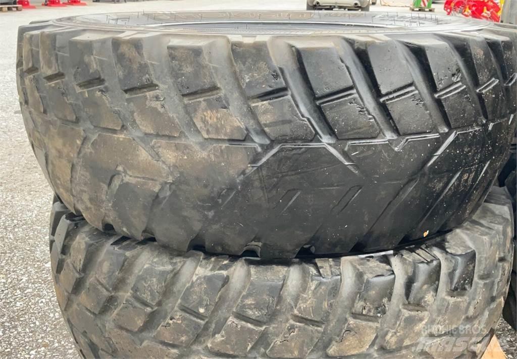 Nokian TRI 2 輪胎、車輪和輪圈