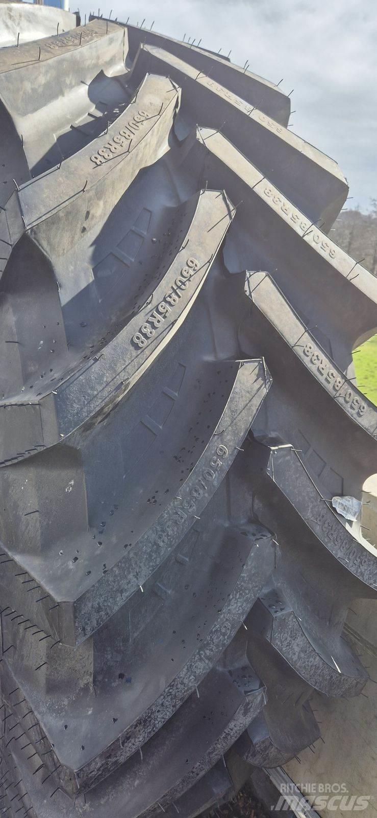 Petlas 650/85 R38 輪胎、車輪和輪圈