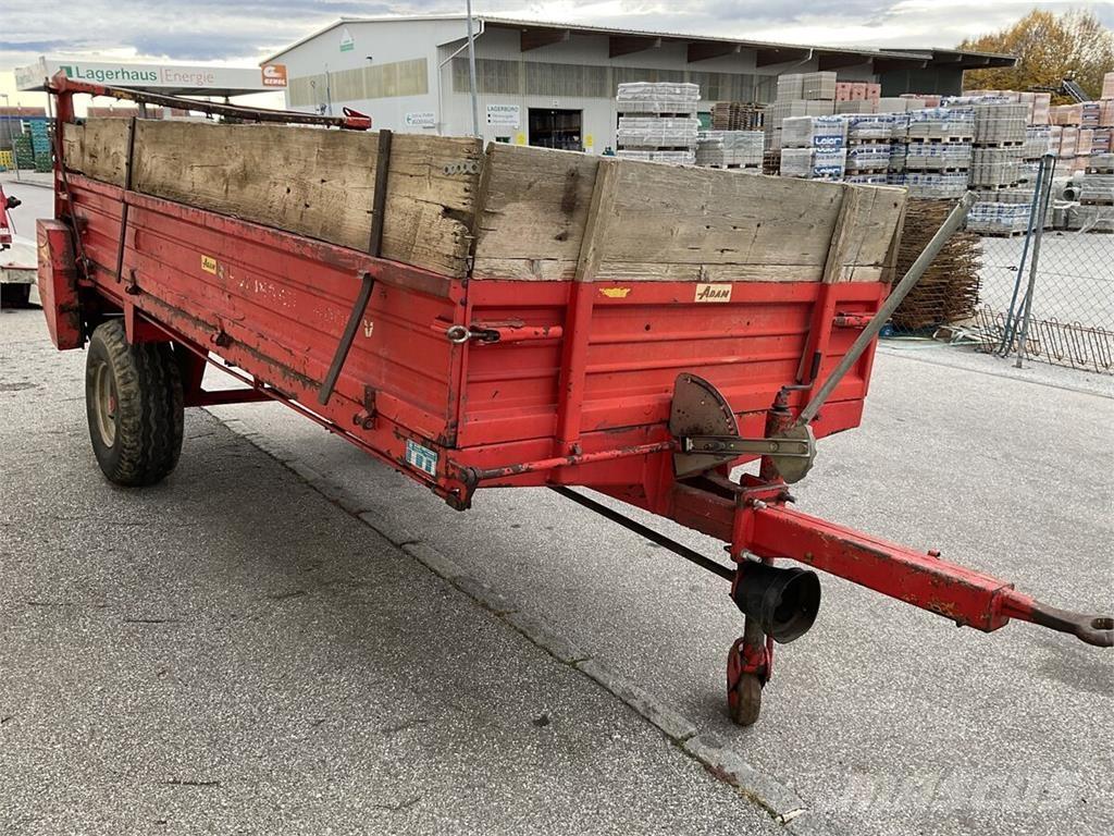 Pöttinger 4000 肥料撒布機