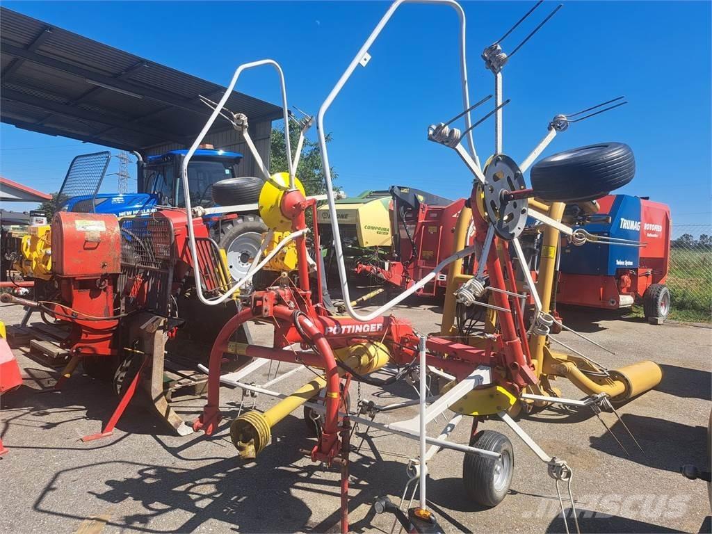Pöttinger Hit 58 NZ 耙與翻草機