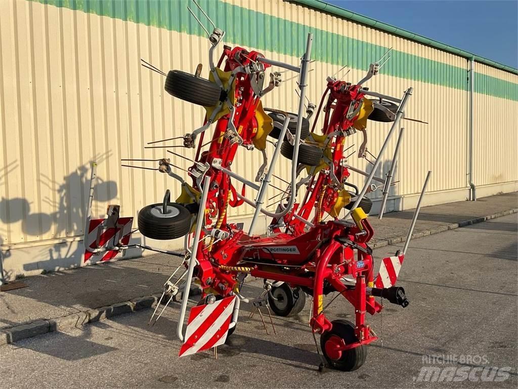 Pöttinger Hit 8.81 耙與翻草機