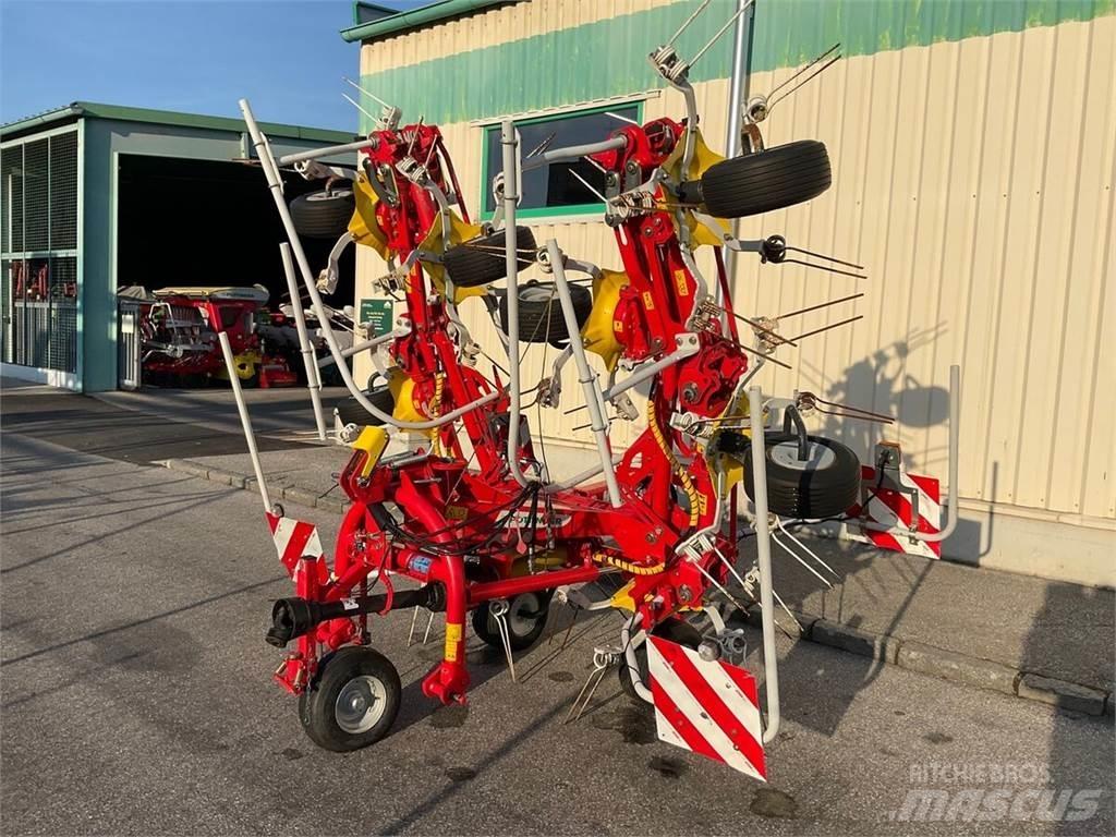 Pöttinger Hit 8.81 耙與翻草機