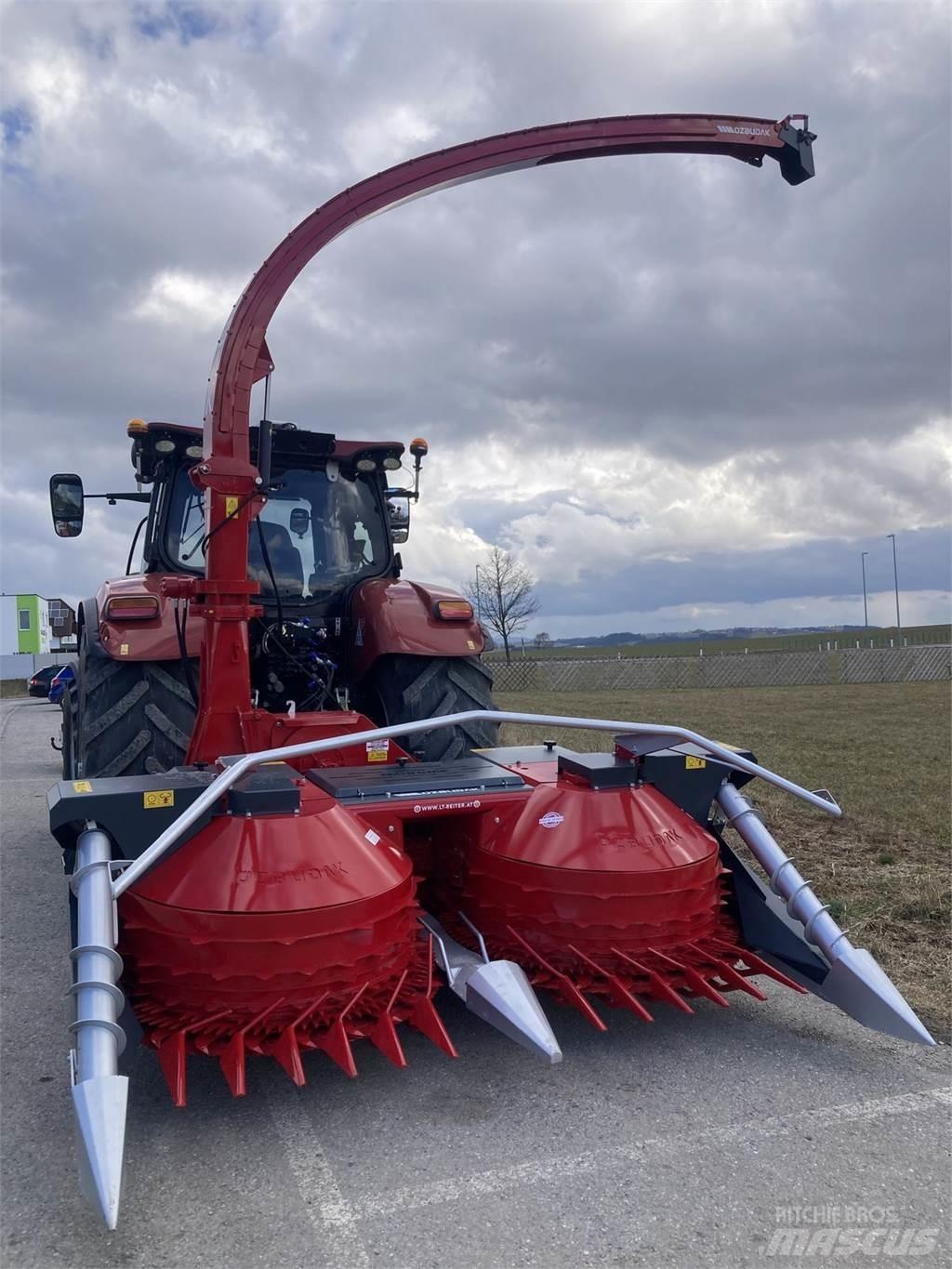  Predator 3000 牧草收穫機