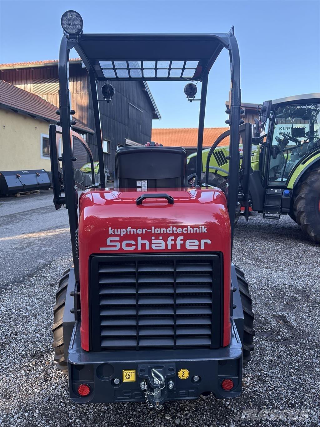 Schäffer 2630 前端裝載機和挖掘機