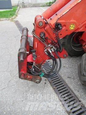 Schäffer 450T 前端裝載機和挖掘機