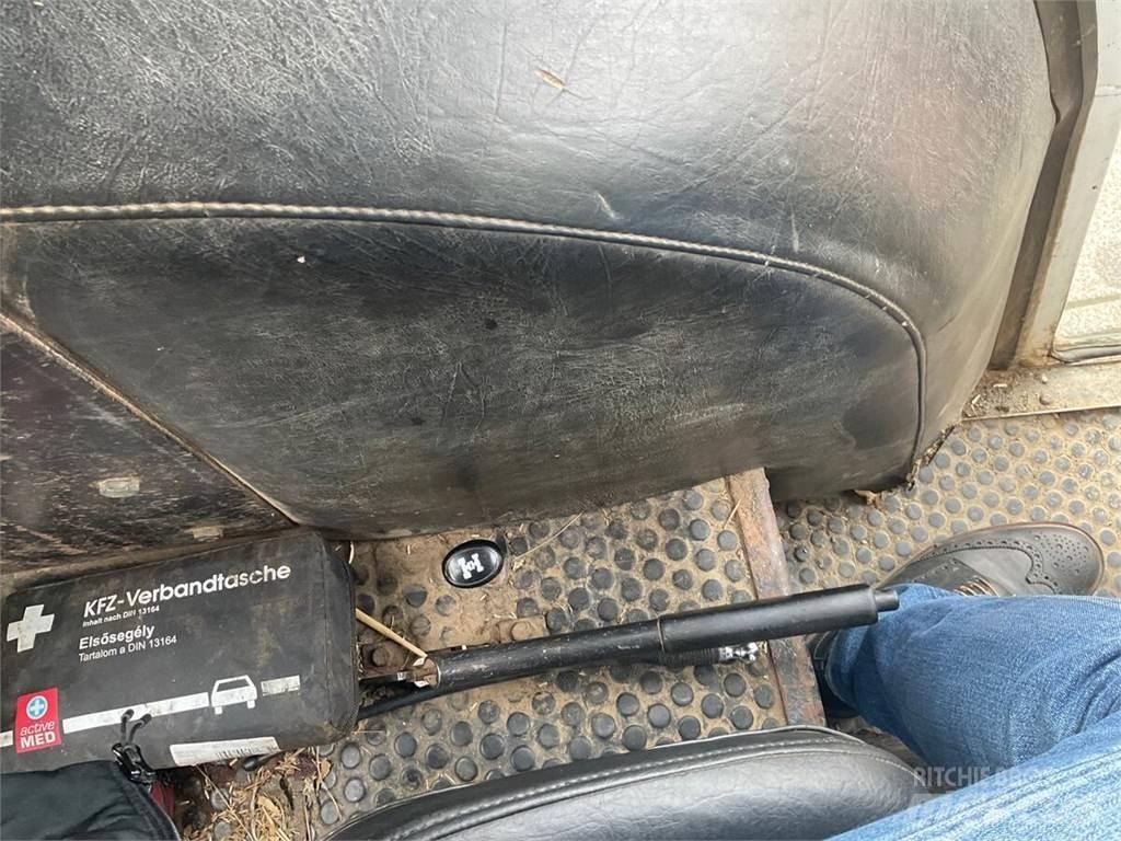 Steyr 667 曳引機