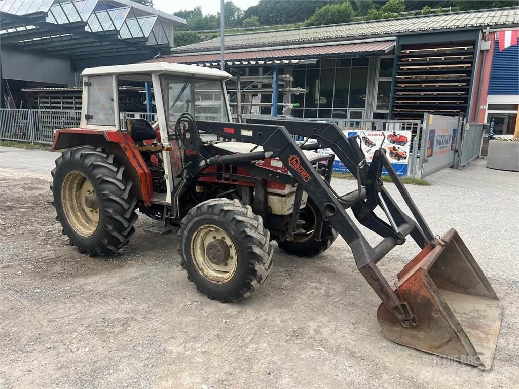 Steyr 8075 曳引機