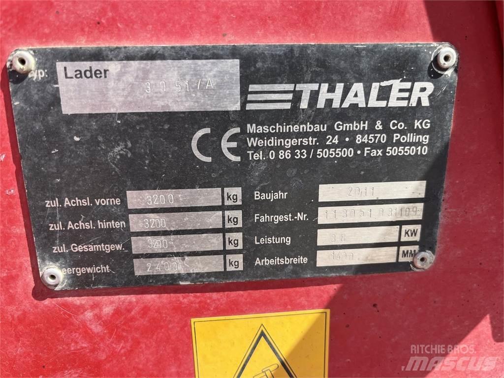 Thaler 3051/A 前端裝載機和挖掘機