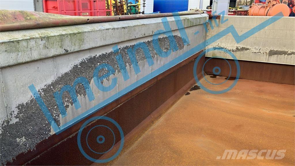 Tridem Muldenkipper 傾卸式拖車