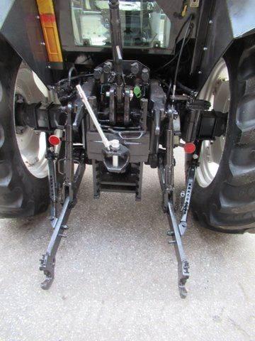 Valtra 6850 Hi Tech 曳引機