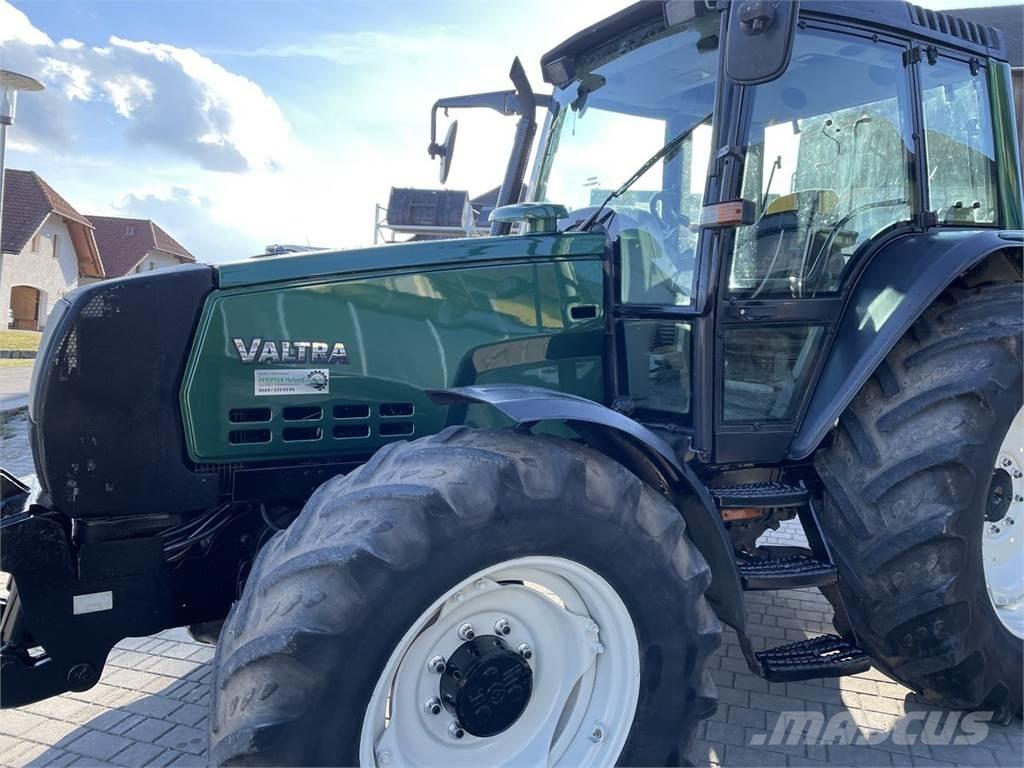Valtra 6850 HiTech 曳引機