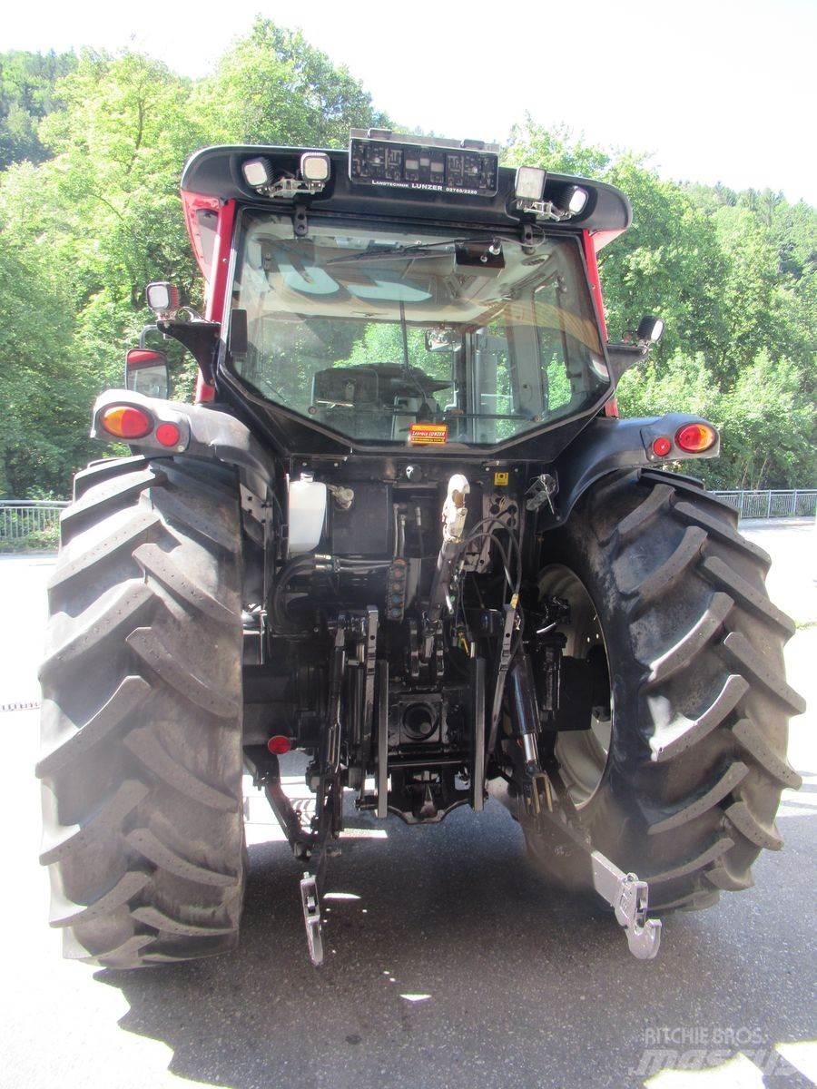 Valtra N 141 曳引機