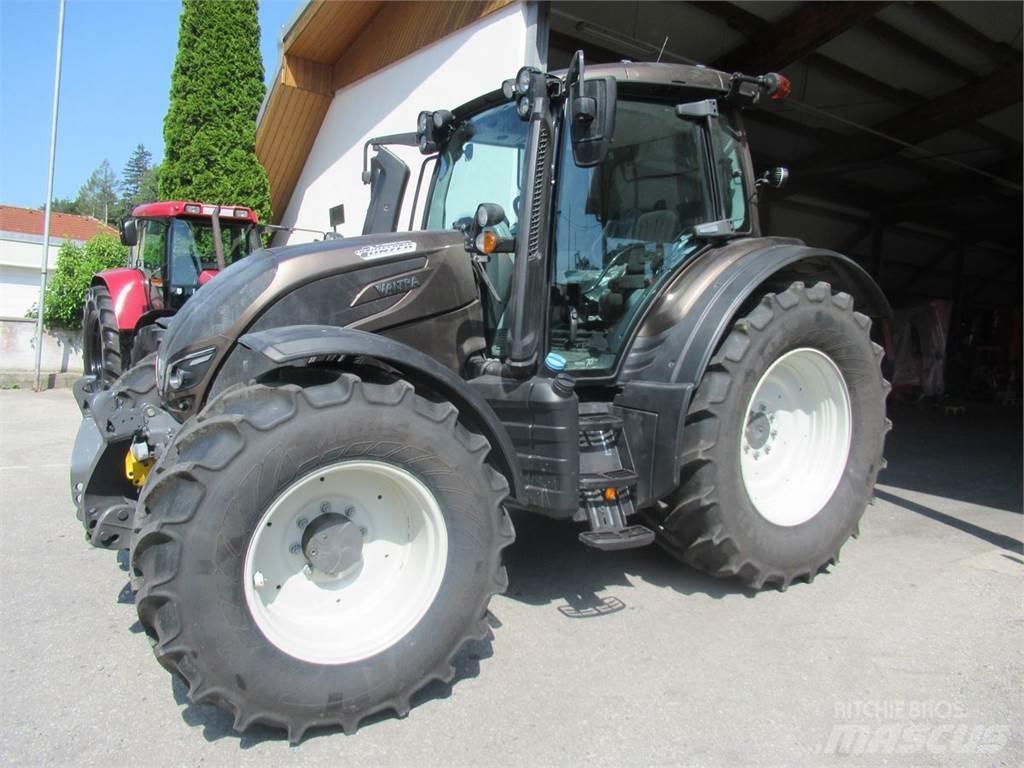 Valtra N134 (Stufe V) 曳引機