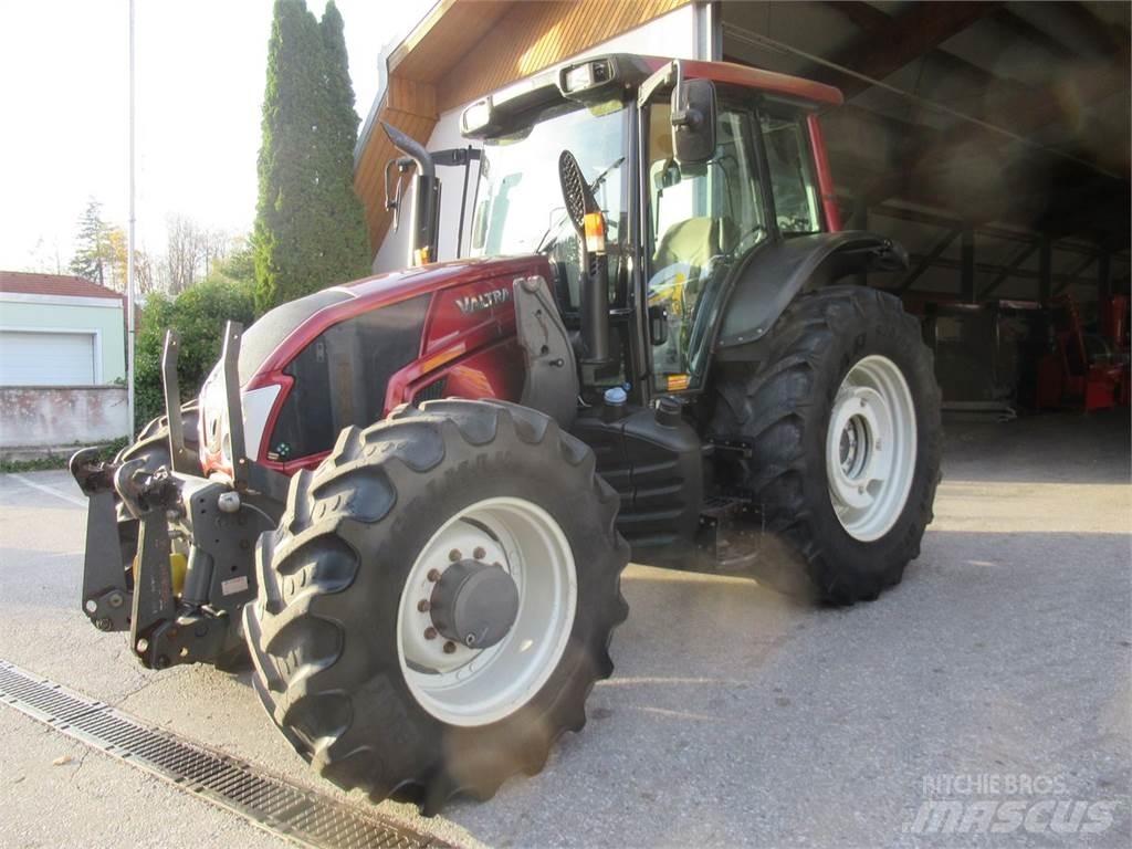 Valtra N163D 曳引機