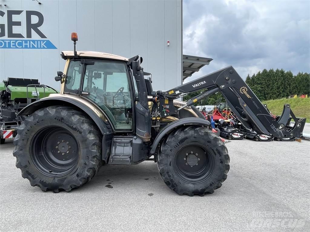 Valtra N174 HiTech 曳引機