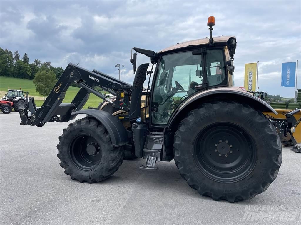 Valtra N174 HiTech 曳引機