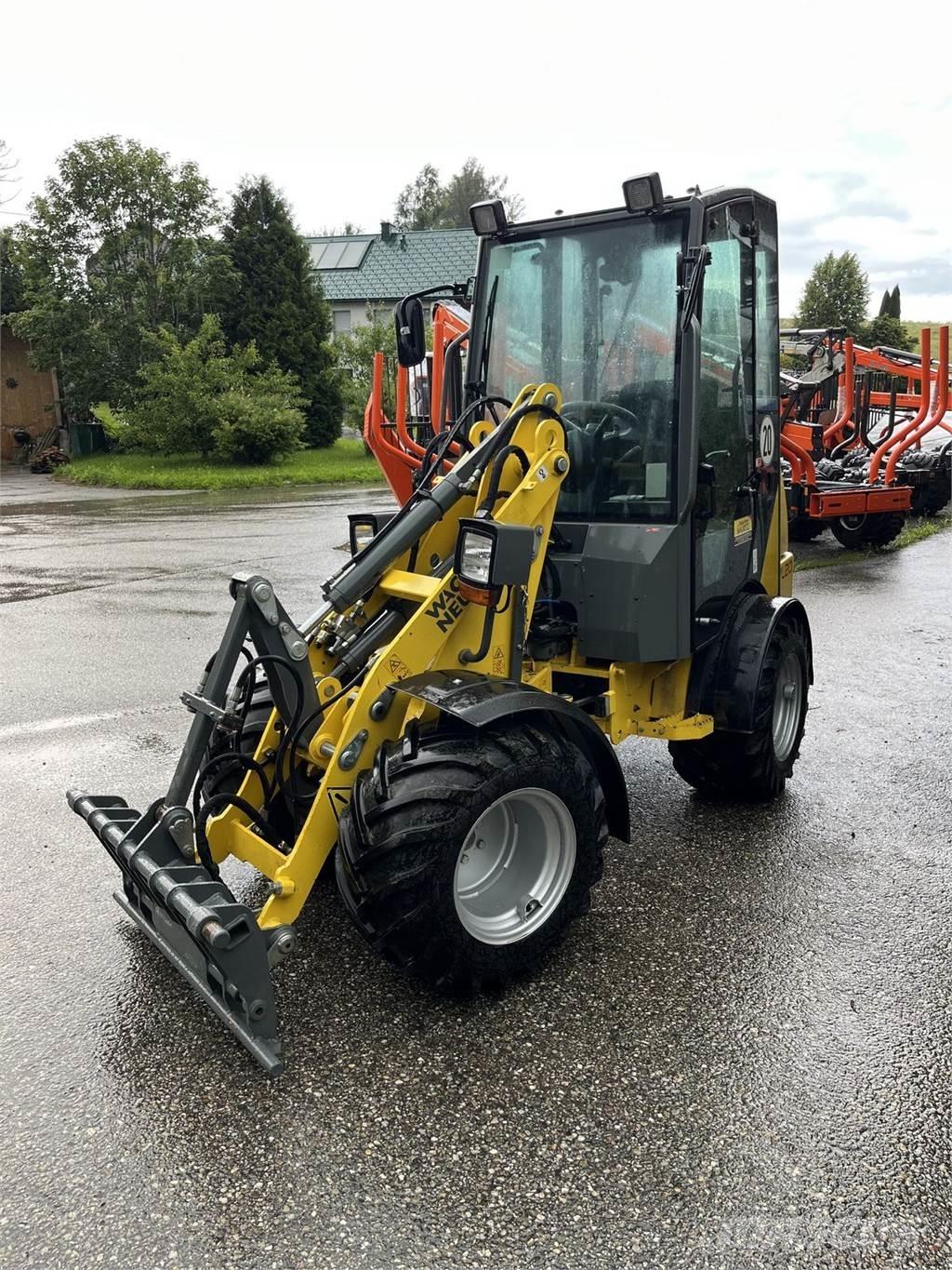 Wacker Neuson WL 20 前端裝載機和挖掘機