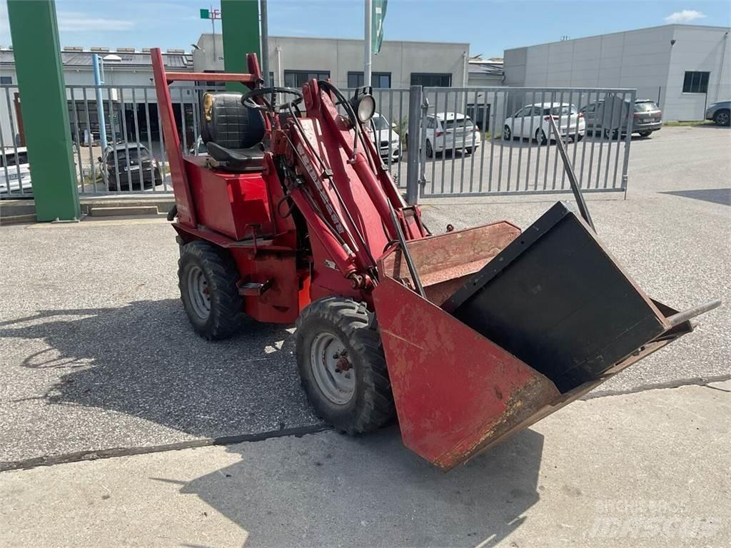 Weidemann 911D/R 前端裝載機和挖掘機