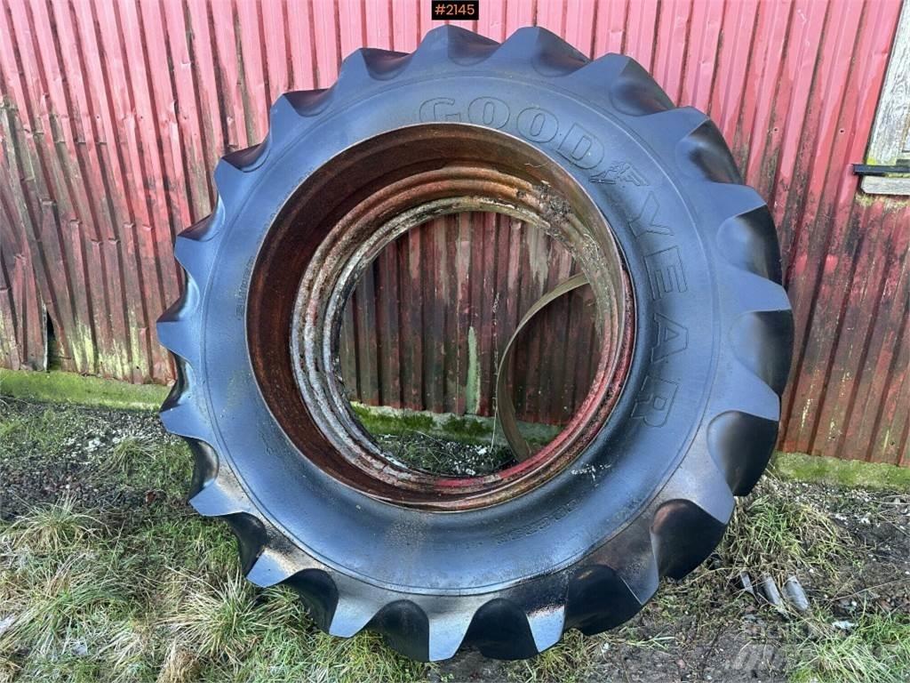 Goodyear 20R38 其他農業機械