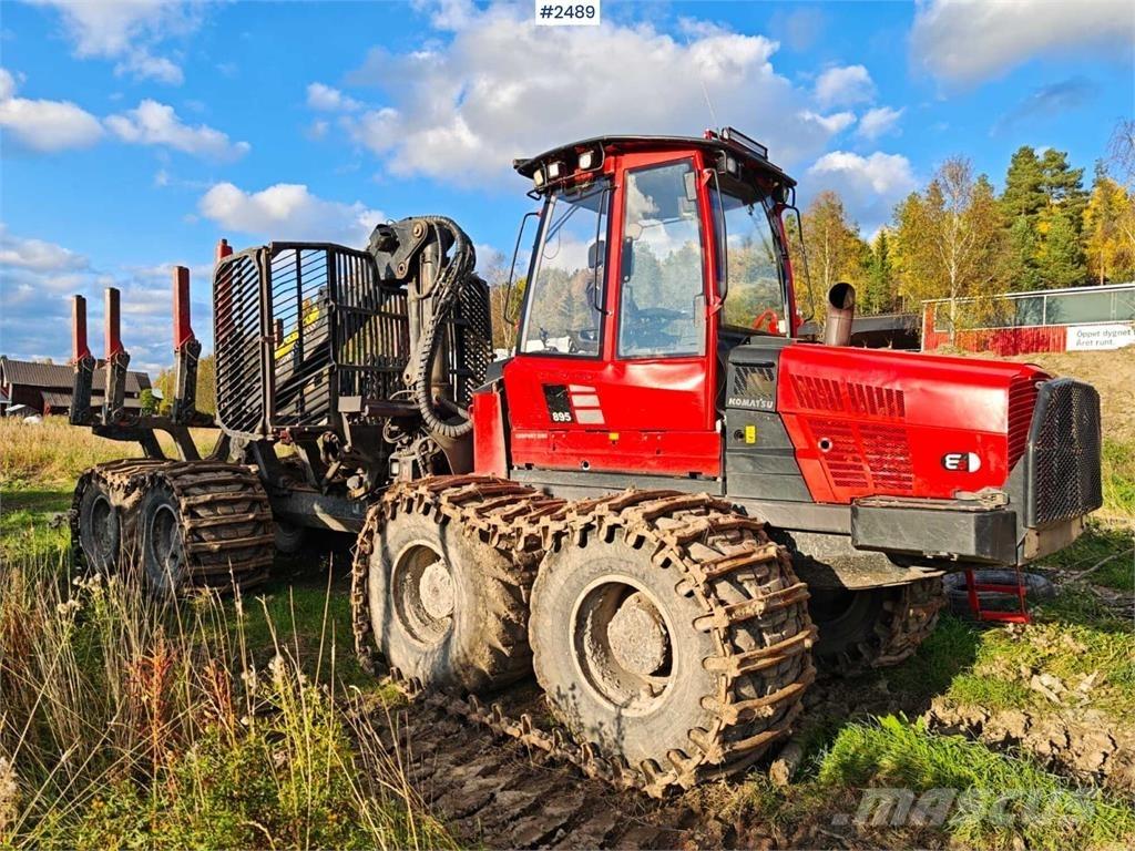 Komatsu 895 集運機