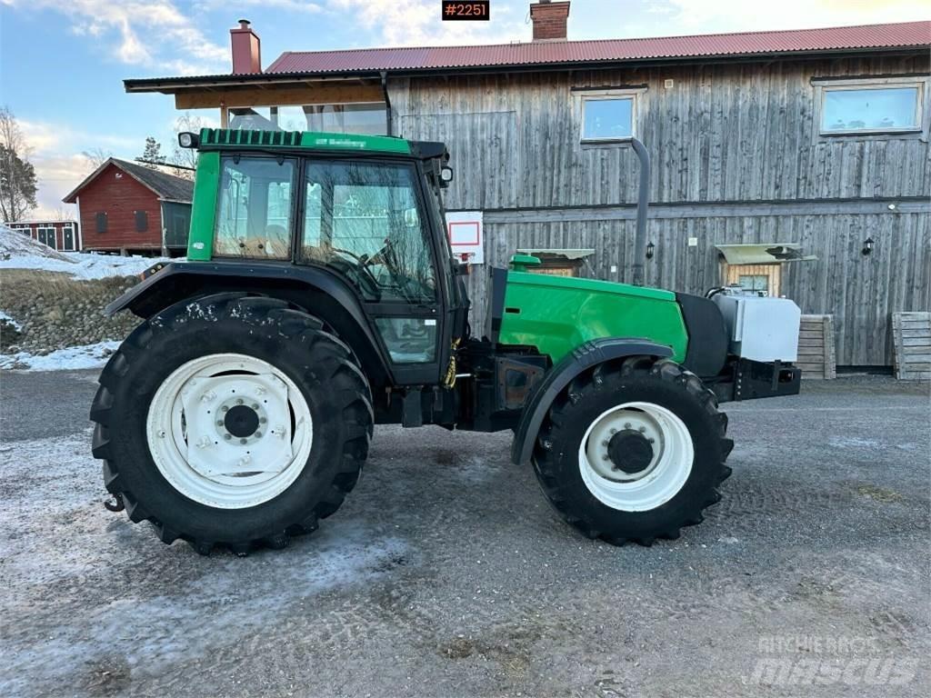 Valtra X110 曳引機
