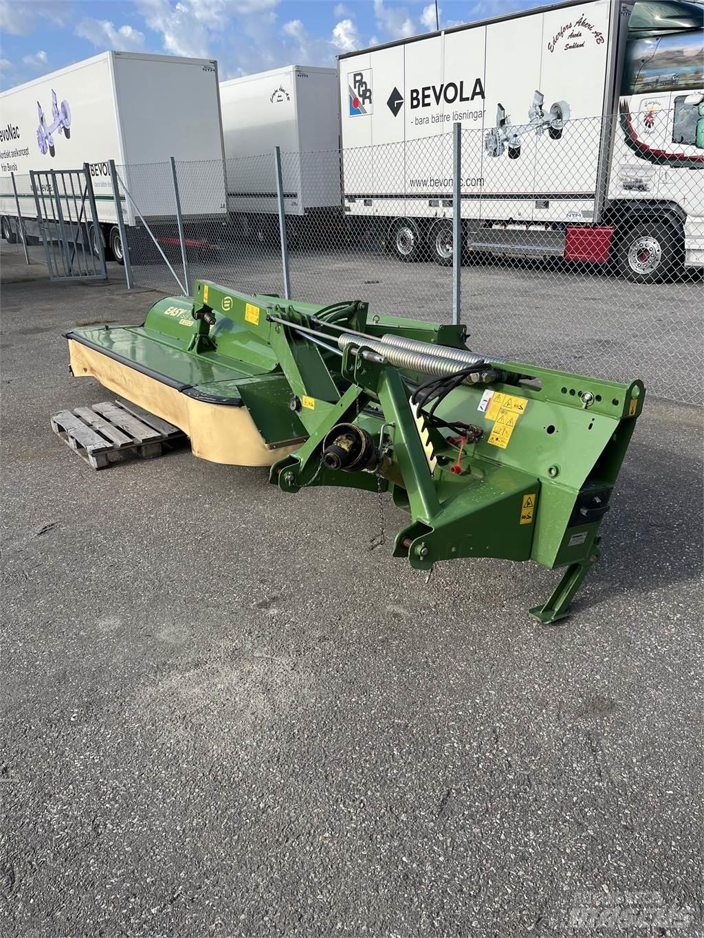 Krone 320 CV 割草劑