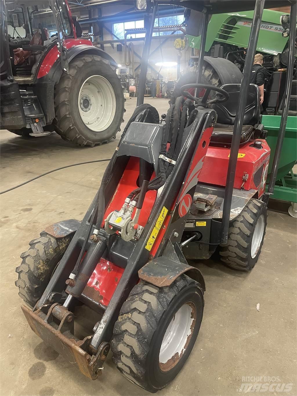Norcar 755XC 前端裝載機配件