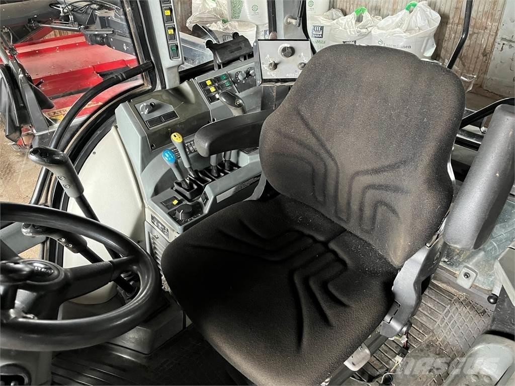 Valtra 170CH 曳引機
