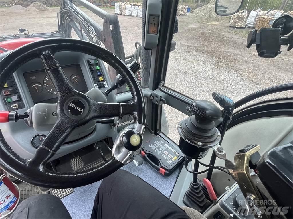 Valtra 6350 曳引機